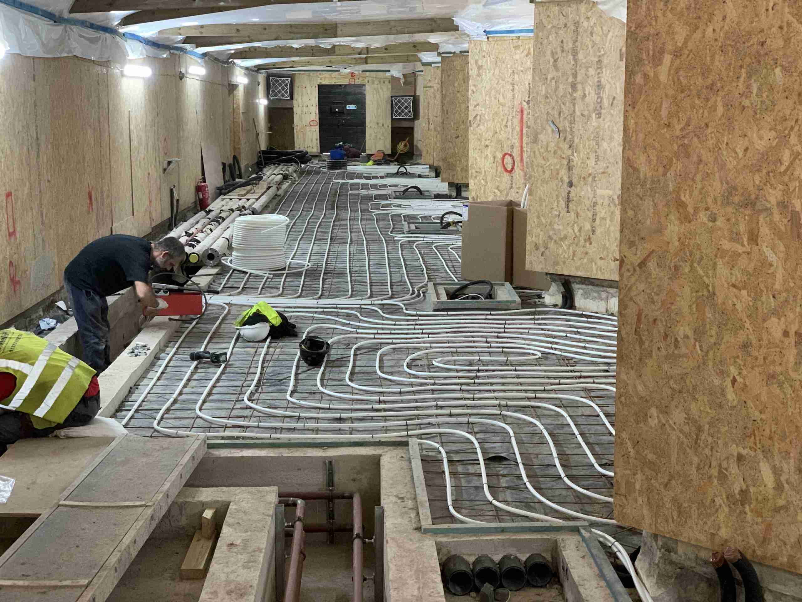 Underfloor heating paves the way to a greener Bath Abbey Bath Abbey